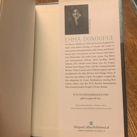 Signed First Edition - Picture 4 of 7